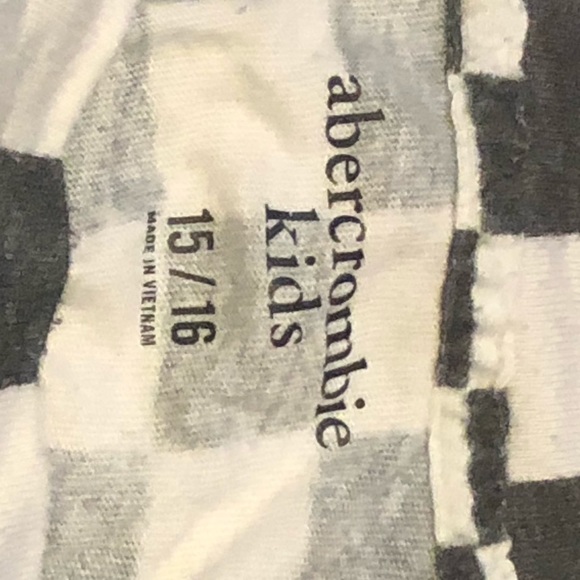 Checkered Boy’s Abercrombie PJ top - Picture 3 of 3